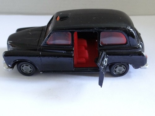 London black cab - black, red