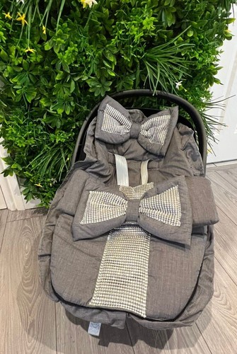 Graue universal babyschale - universal,